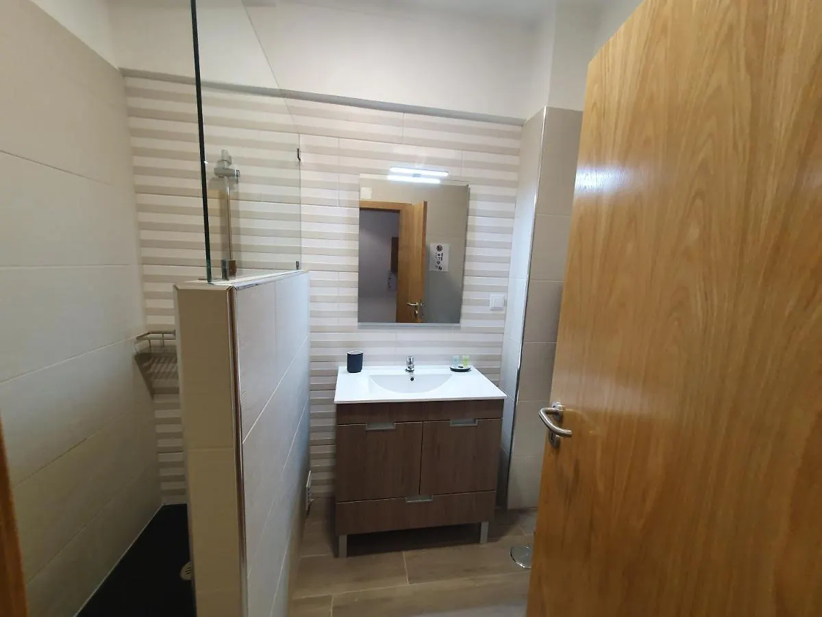 Apartamento De Quarteira 0*,